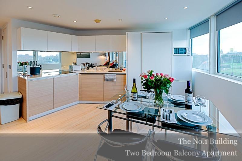 Gunwharf Quays Apartments Portsmouth Kültér fotó