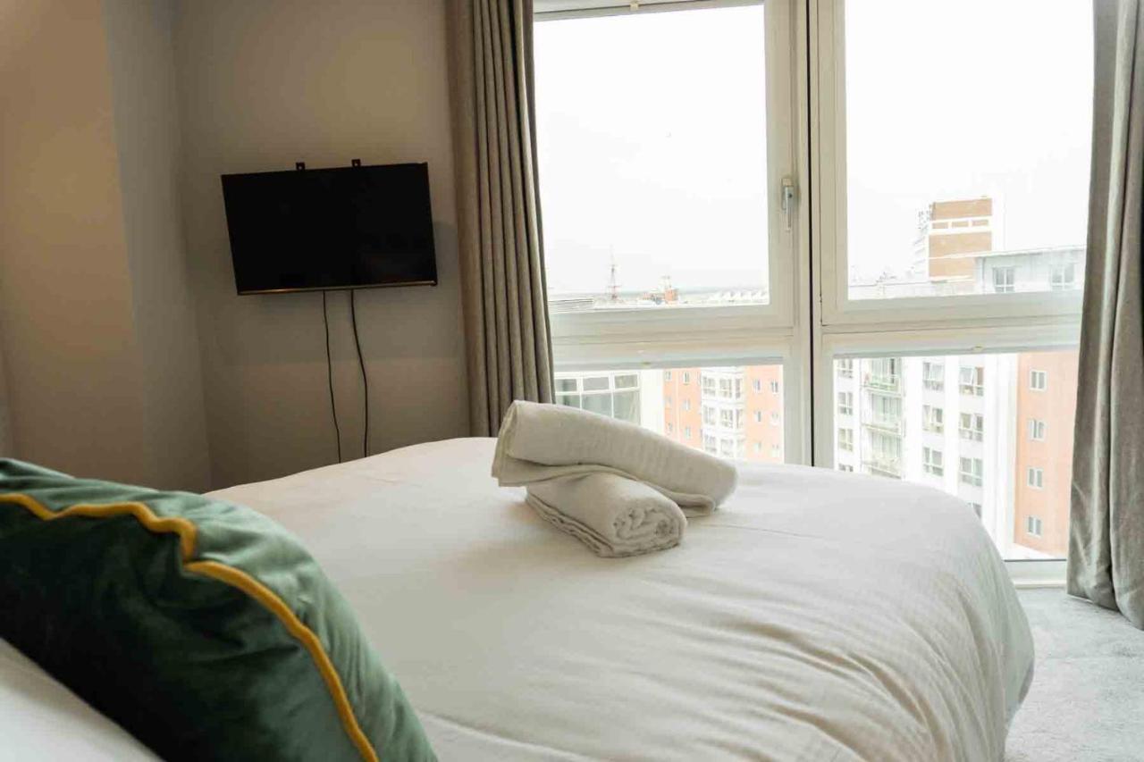 Gunwharf Quays Apartments Portsmouth Kültér fotó